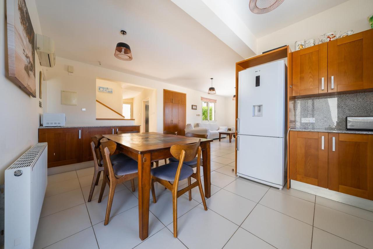 Atlantica 4 Bedroom Villa Near The Beach Πρωταράς Εξωτερικό φωτογραφία