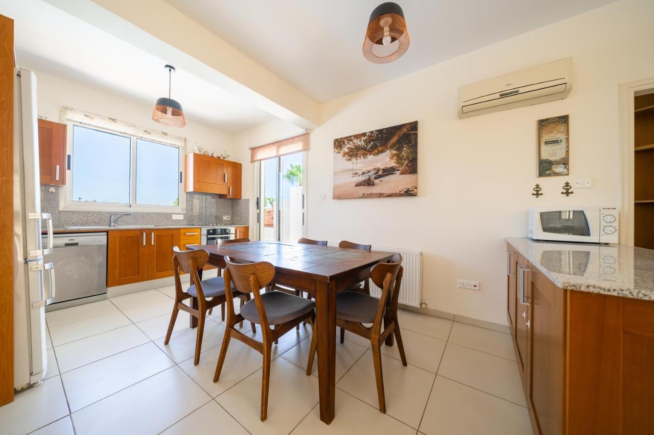 Atlantica 4 Bedroom Villa Near The Beach Πρωταράς Εξωτερικό φωτογραφία
